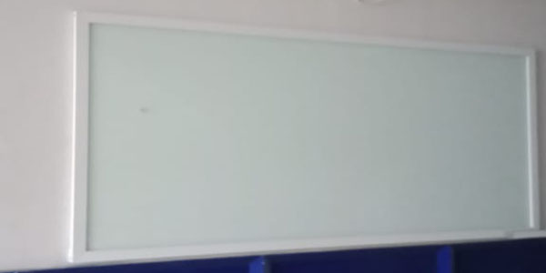 1 papan tulis Kaca Glassboard Frame Aluminium 100x200 Magnetik